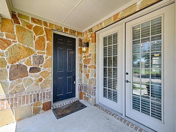 4th image of 8000 Choctaw Ln