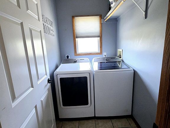 5th image of 3600 W Rose St