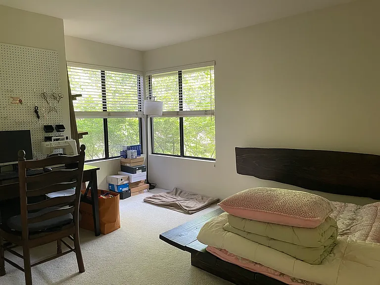 1915 Discovery Village Ln — Photo 34