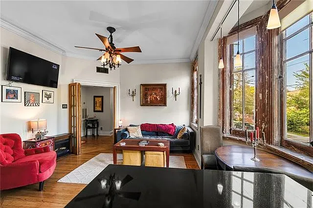 2801 Saint Charles Ave #106-G — Photo 8
