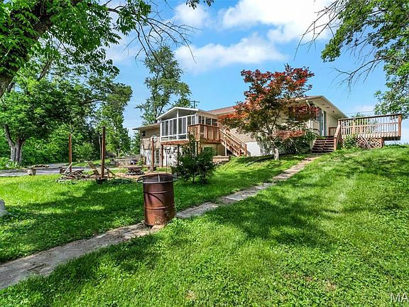 4th image of 6137 Floraville Rd