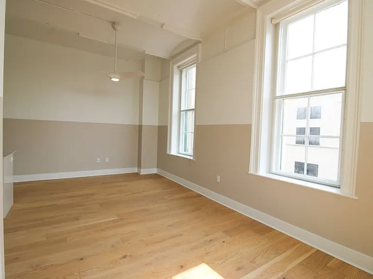 30 W Broad St #208 — Photo 18