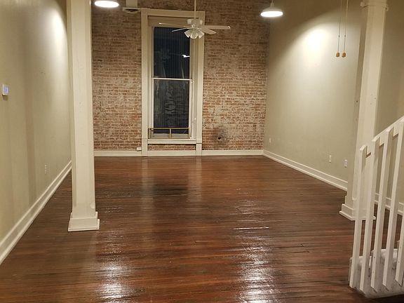 2nd image of 224 N 4th St APT 405