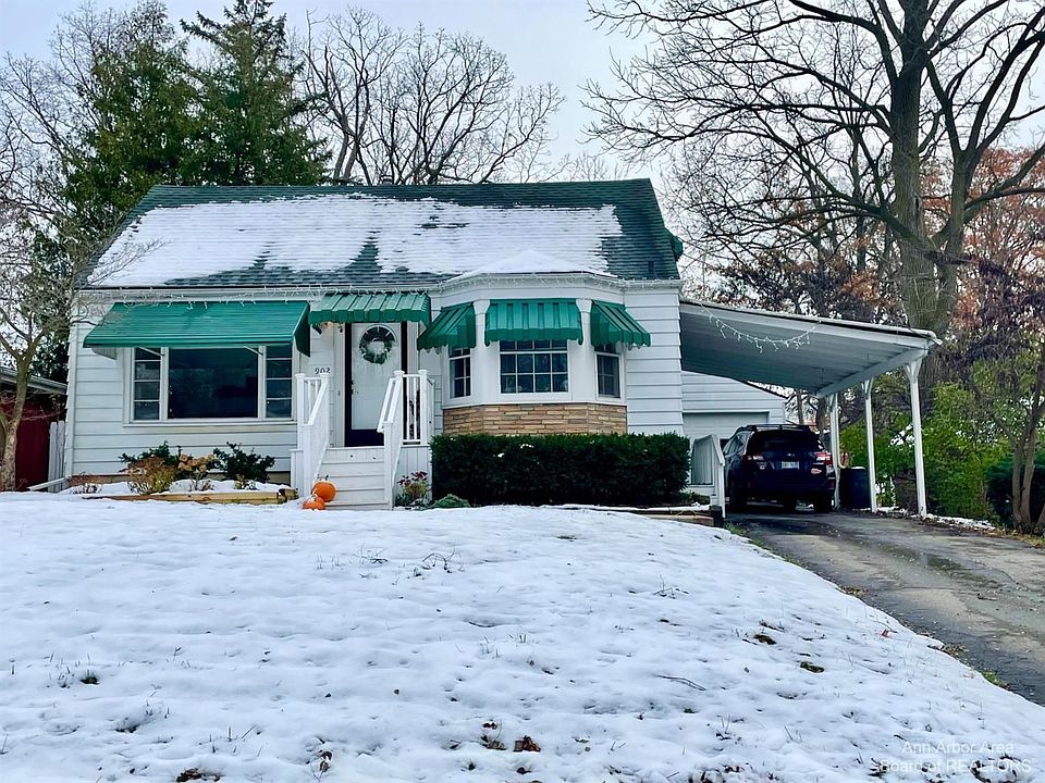 1st image of 902 Hillside Ct