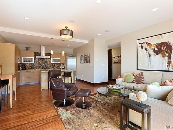 5th image of 1133 14th St Unit 2040