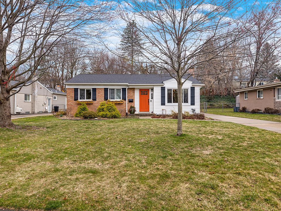 1st image of 991 Allen Dr