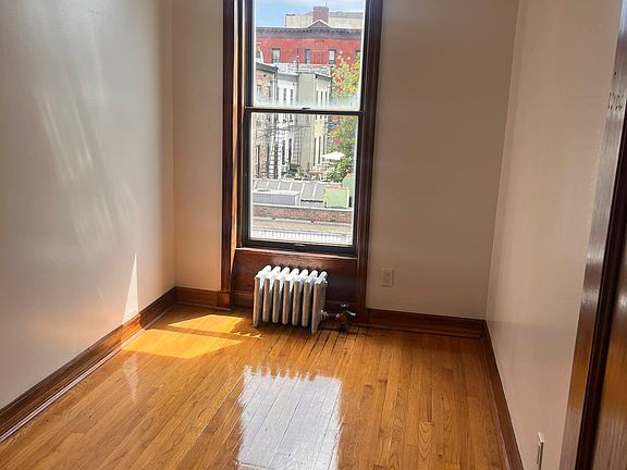 3rd image of 456 7th St Floor 1