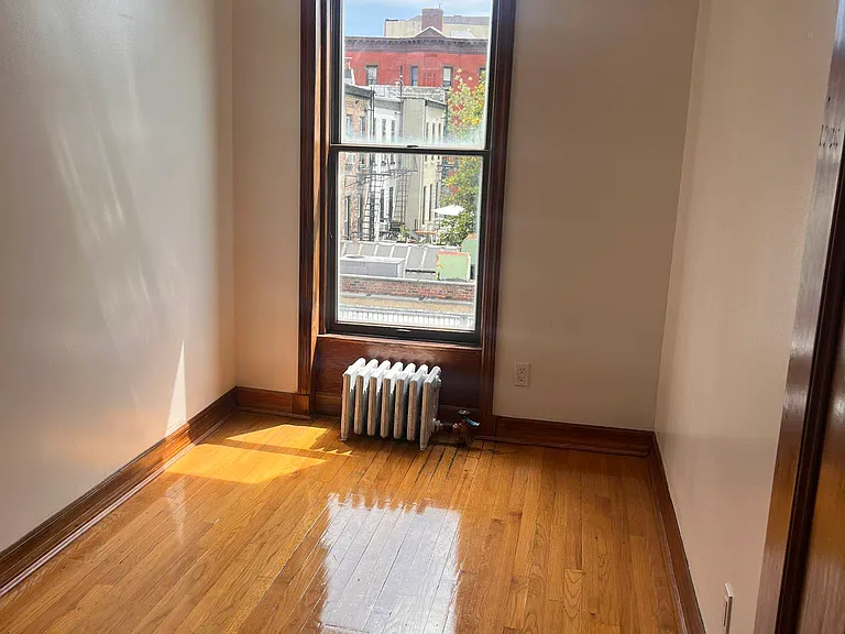 456 7th St #1 — Photo 3