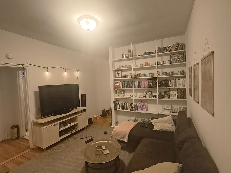 1st image of 500 1/2 E 84th St APT 2A