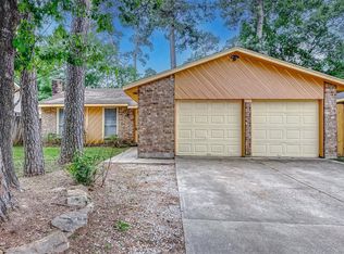 7010 Foxside Ln, Humble, TX 77338
