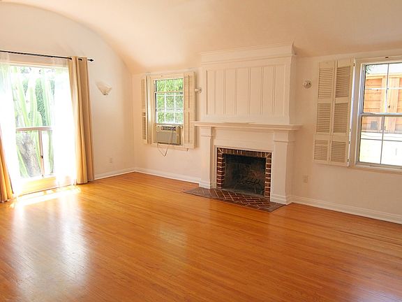 2nd image of 459 N Alfred St #459