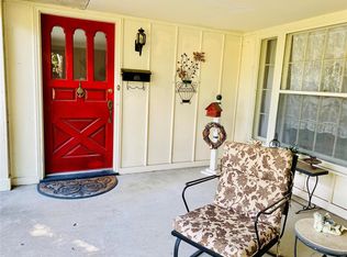 601 N 10th St, Herrin, IL 62948