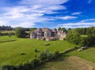 45 Bissell Rd, Lebanon, NJ 08833