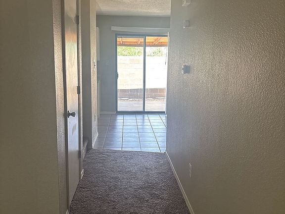 4th image of 6405 La Habra Ln NE