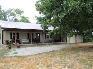 7084 Marion County #8001, Yellville, AR 72687