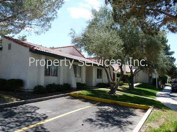 3rd image of 744 Heritage Vista Ave