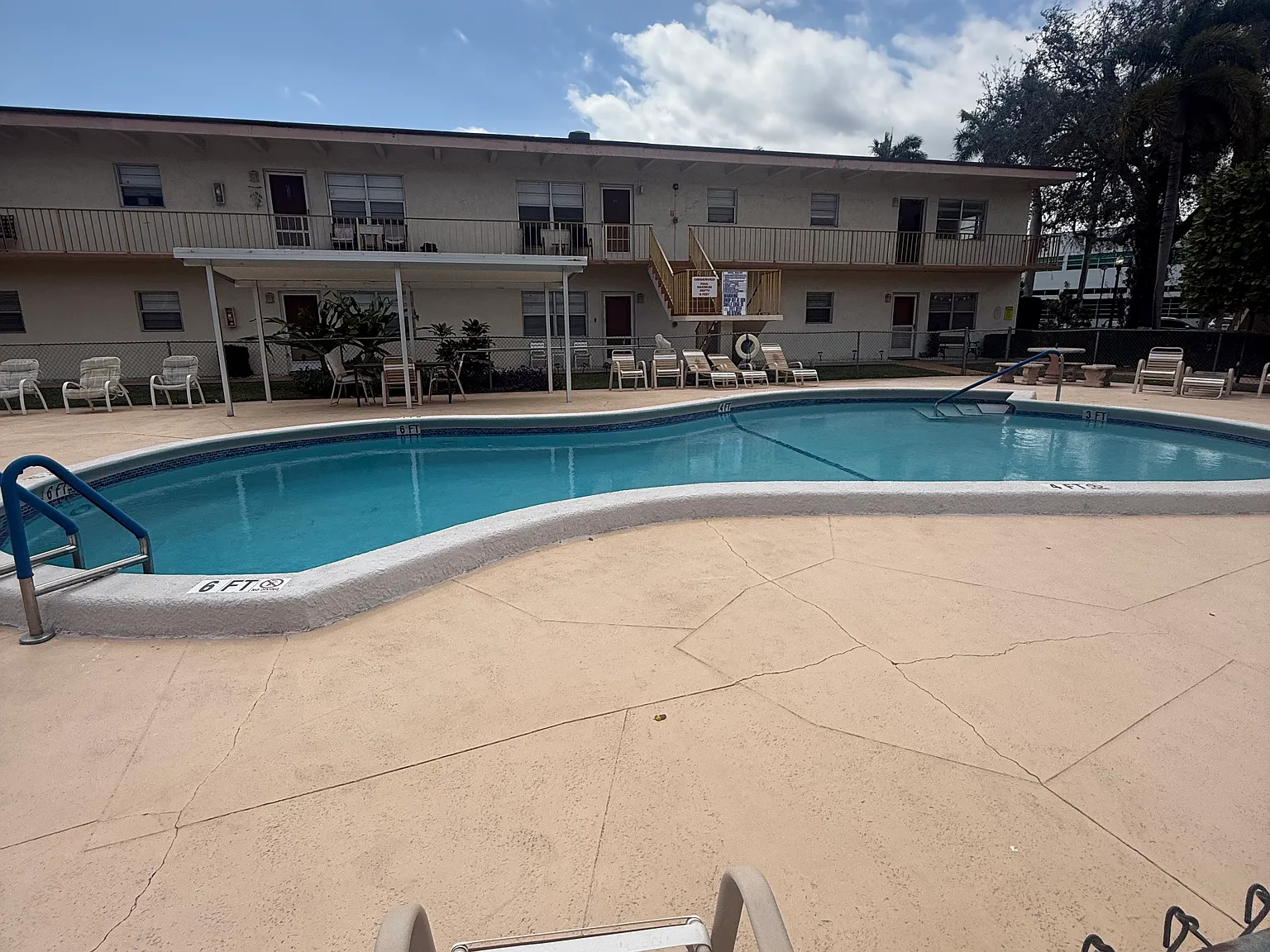2 bed, 900 sqft, $2,000 — Photo 2