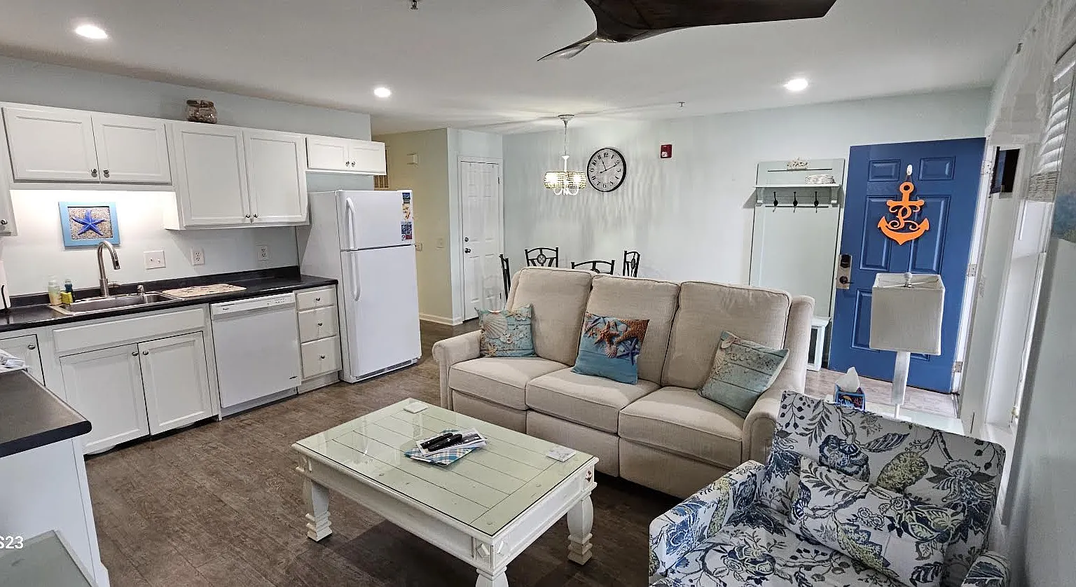 2 bed, 720 sqft, $1,600 — Photo 3