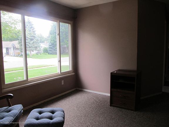 5th image of 4412 Willesdon Ave