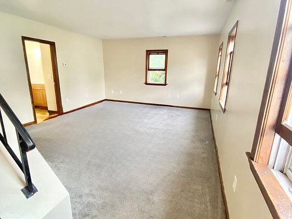 4th image of 9 Terrace St APT 2