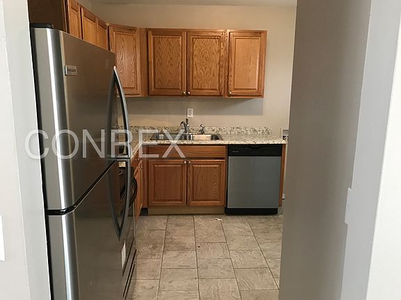 2nd image of 10744 Maplehill Dr