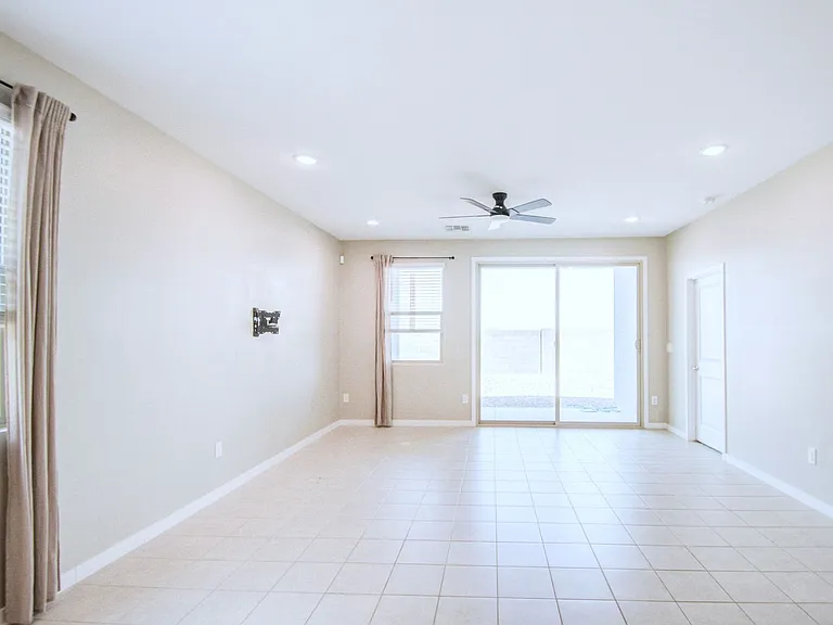 21765 N Rummler Ln — Photo 10