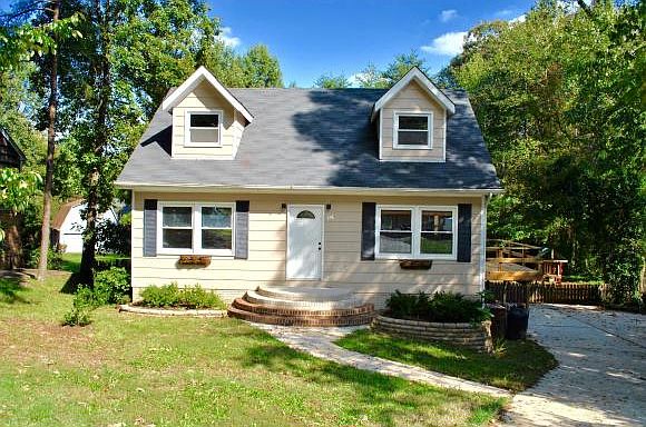 1st image of 118 Tall Oaks Dr