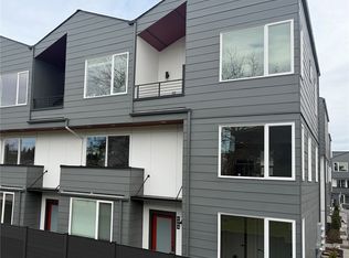 6953 42nd Avenue S, Seattle, WA