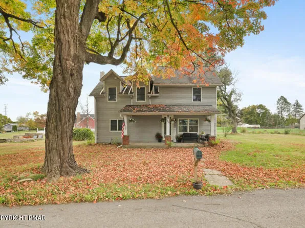 9809 N Delaware Dr, Bangor, PA 18013
