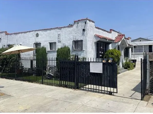 907 W 68th St, Los Angeles, CA 90044