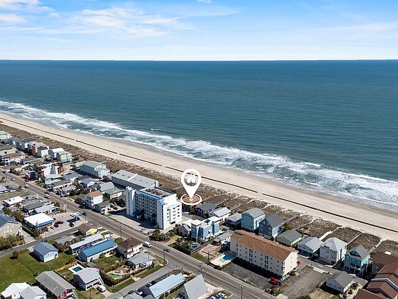 5th image of 905 Carolina Beach Avenue S