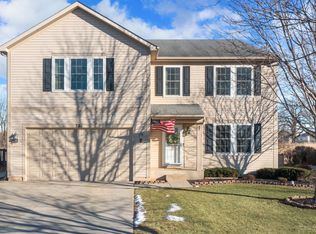 321 Hawthorn Ln, Antioch, IL 60002