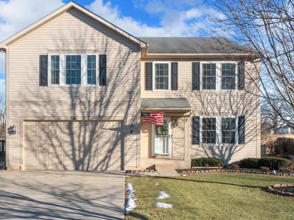 321 Hawthorn Ln, Antioch, IL 60002