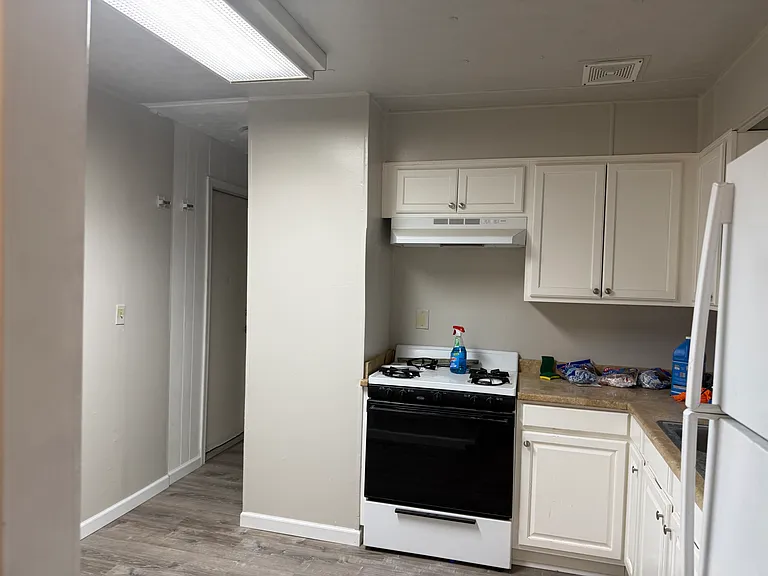 3879 W Johnson St — Photo 2
