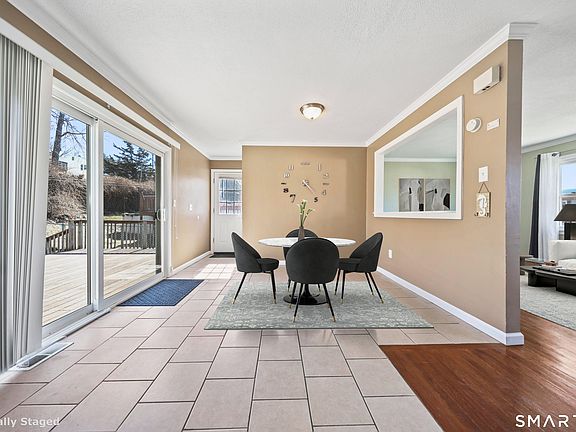 5th image of 46 Greenview Drive