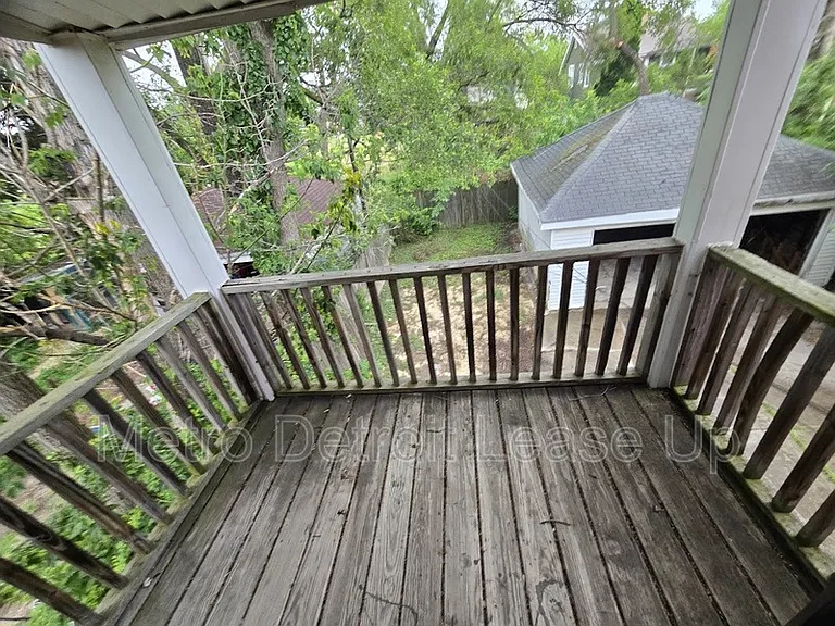 4696 Nottingham Rd #UPPER — Photo 10