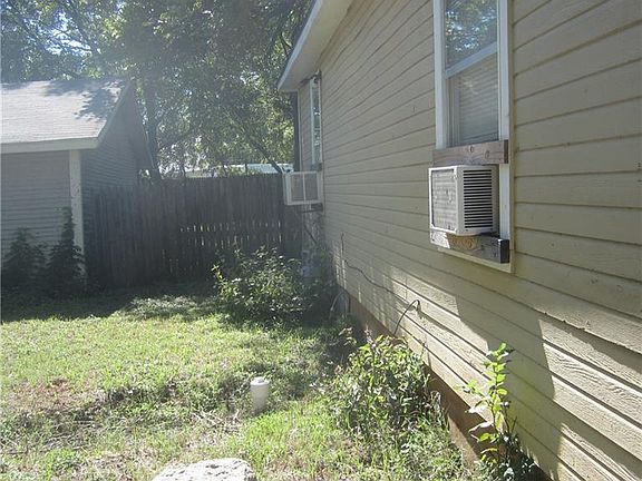 2nd image of 1417 S 6th St
