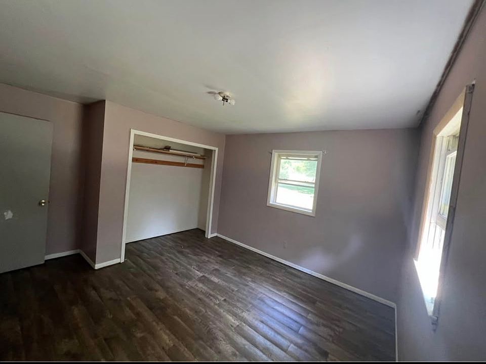 1st image of 5065 Saint Clair Hwy #3