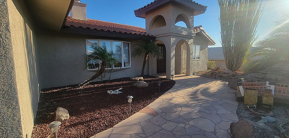 2nd image of 512 Aloha Dr