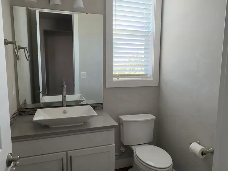 8435 NE 146th St — Photo 7