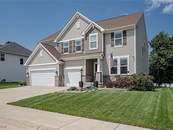 2nd image of 2465 Voyager Cir