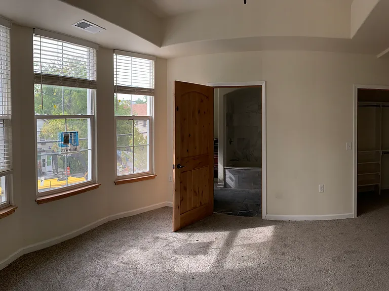 1818 N Humboldt Ave #202 — Photo 37