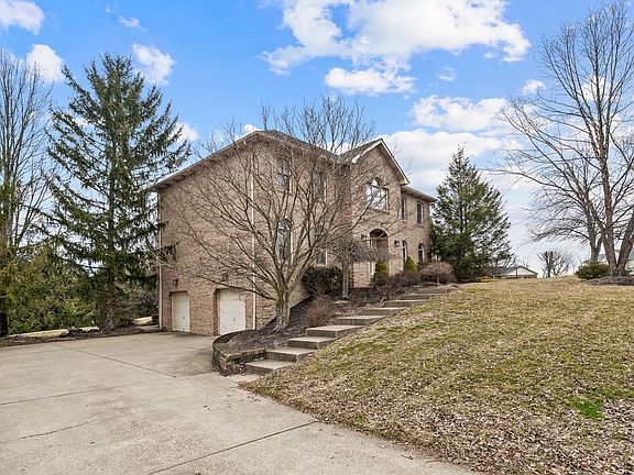 2nd image of 203 Spencer Ct