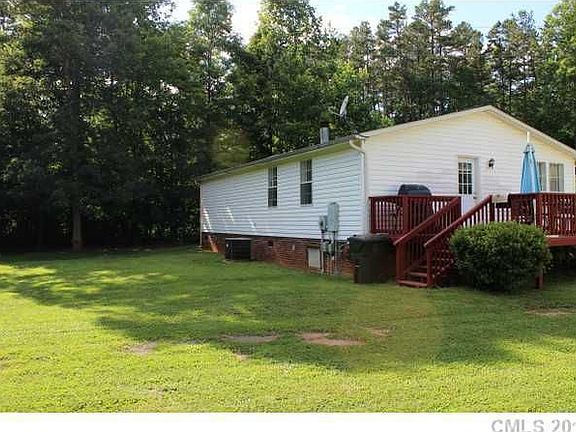 3rd image of 4042 Cadirrac Dr