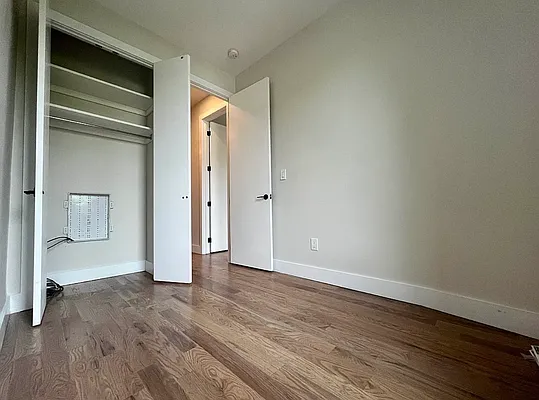 Rented by Yup Realty LLC | media 7