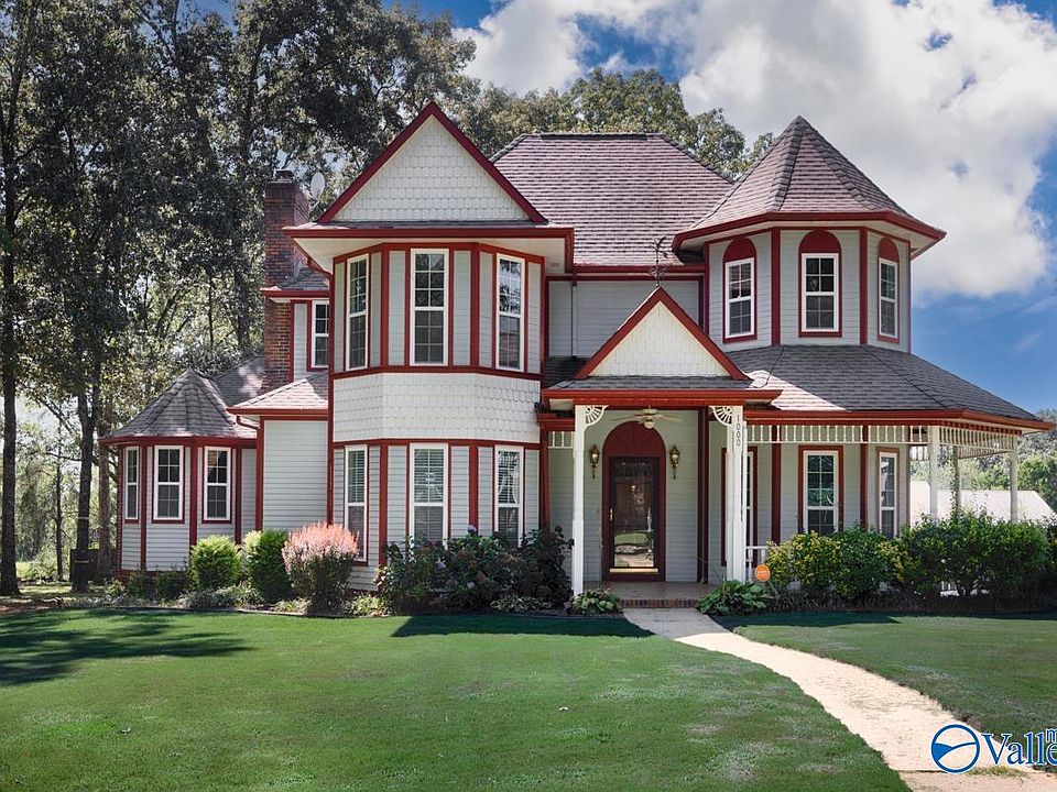 1st image of 1000 Walker Ln