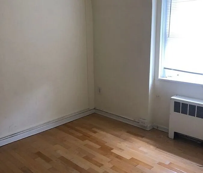 672 Perth Pl #F — Photo 7