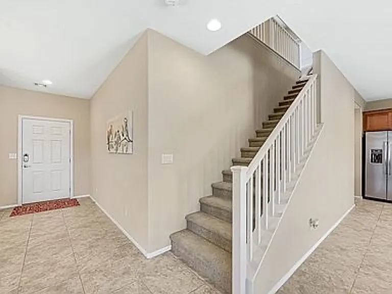 9122 Island Wolf Ave — Photo 13