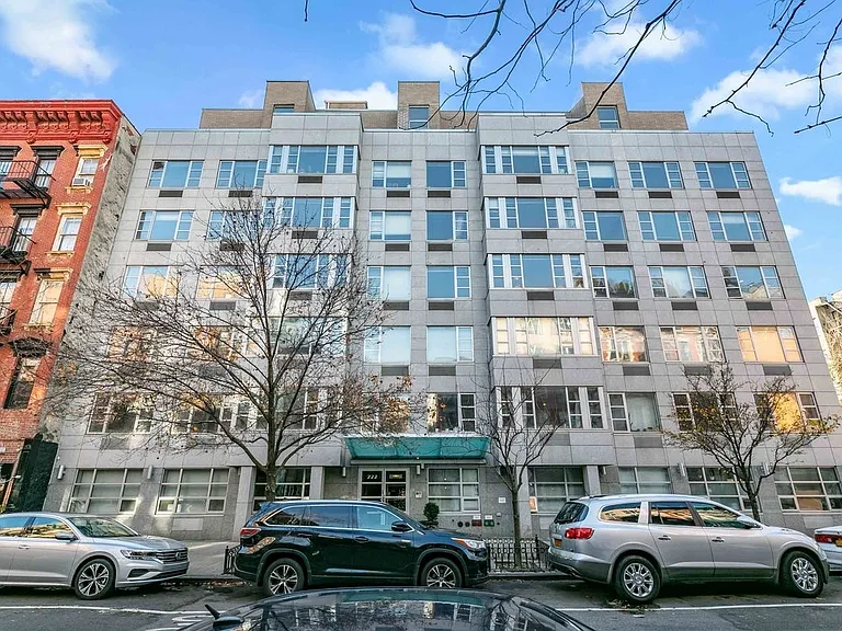 222 E 3rd St #6HH — Photo 7