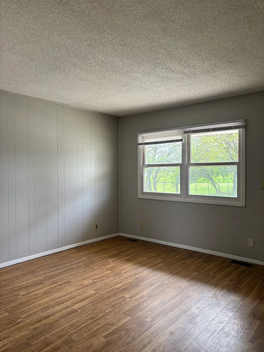 Building Photo - 2512 Campbell Dr